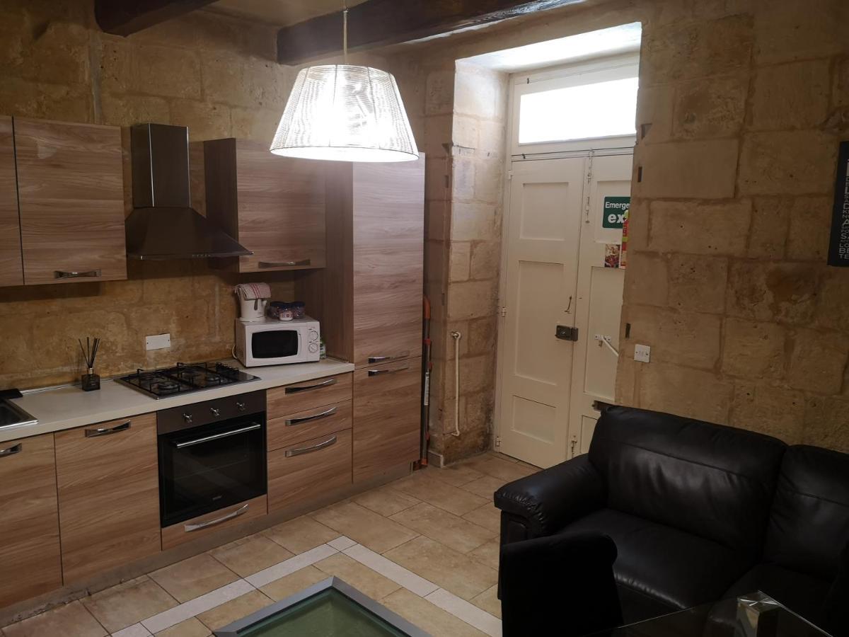 Вилла Two Gate Town House Сенглея Экстерьер фото
